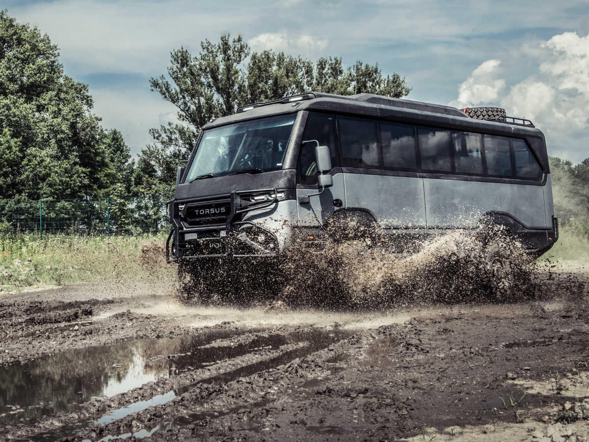 Torsus Praetorian 4x4 Offroad bus by WERKEMOTION