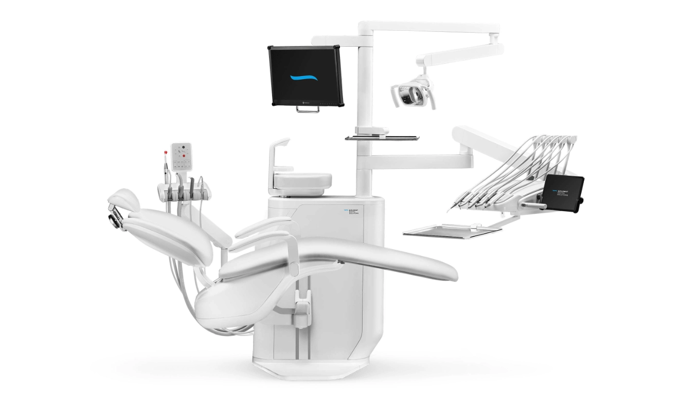 Diplomat Dental_Model PRO Lifted_Main image 01_Design by Werkemotion Diplomat Dental_Model PRO Lifted_Main image 01_Design by Werkemotion